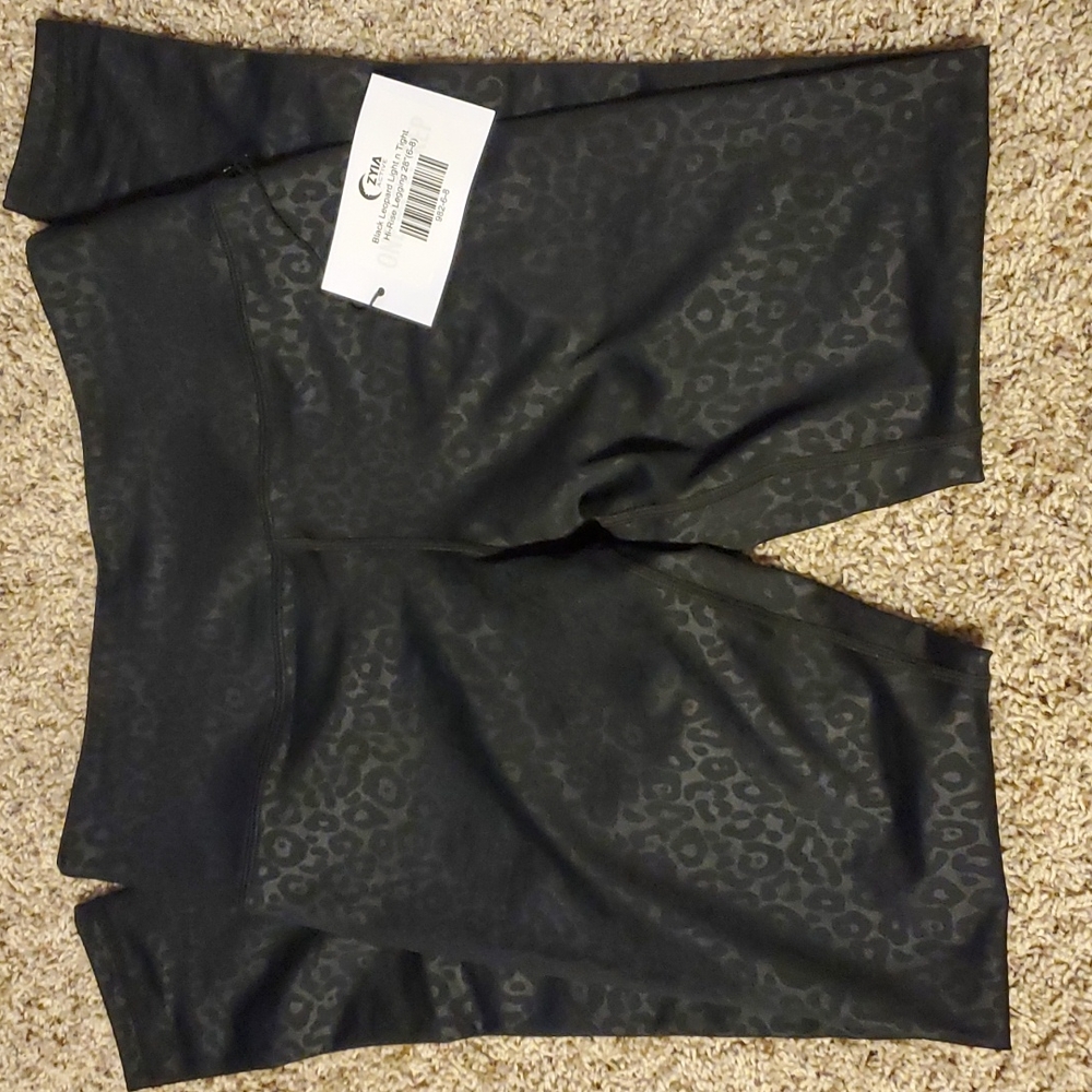 Zyia Leopard Light n tight